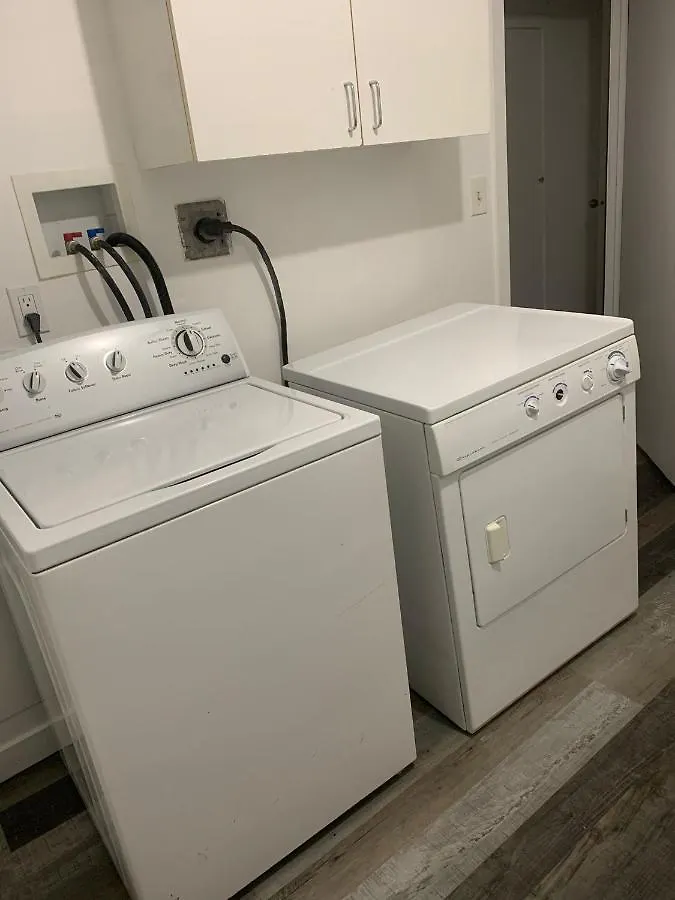 River Park South - 2 Bedroom Basement Suite Winnipeg