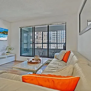 apt-modern-gem-stunning-2-bedroom-in-coal-harbour.vancouver-hotels-bc.net/